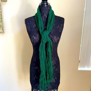 BEAUTIFUL GREEN SCARF